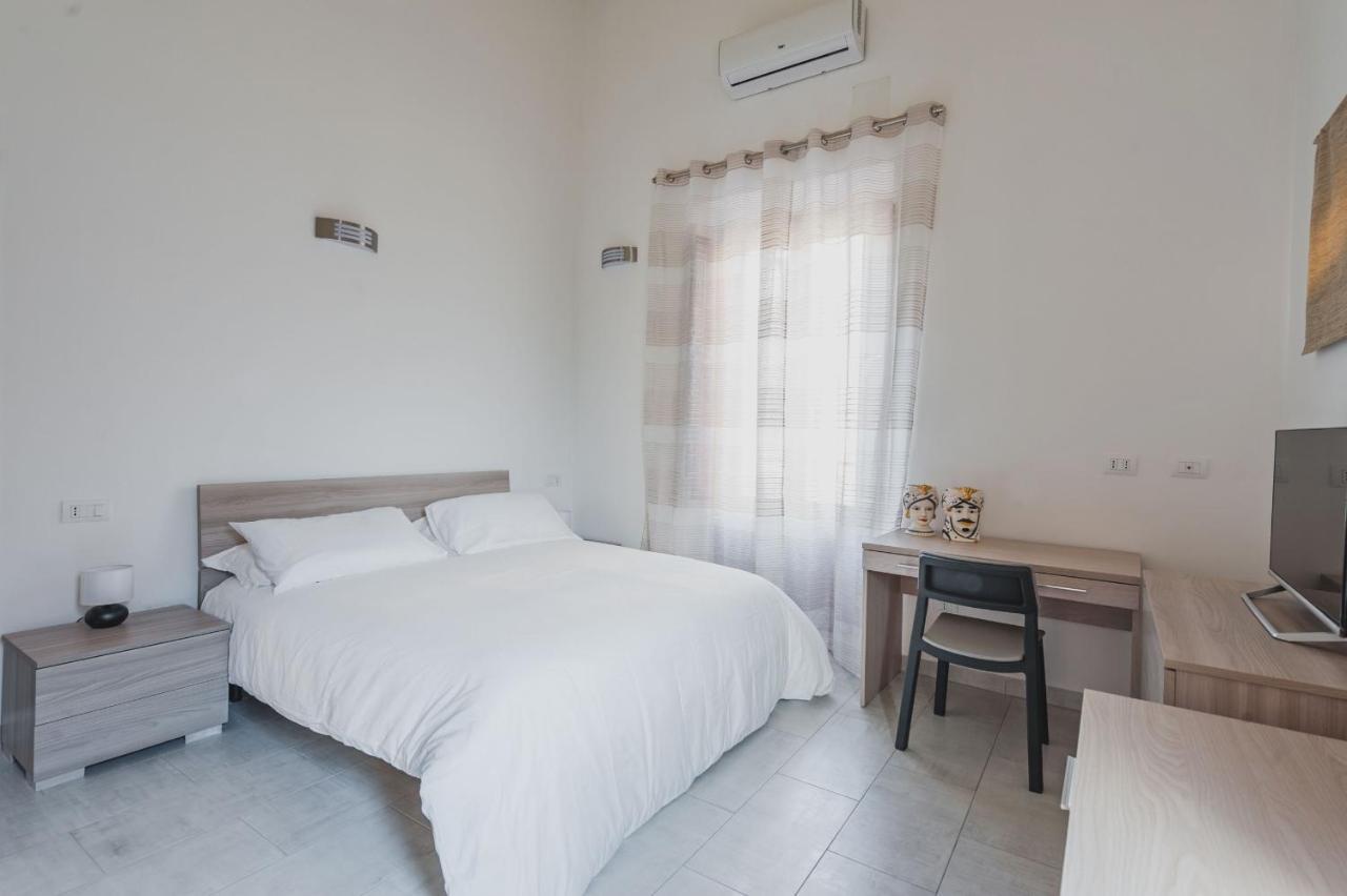 Modern Duplex With Balcony By Wonderful Italy Apartamento Catânia Exterior foto